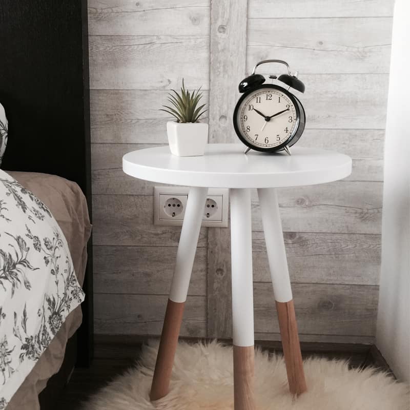 Smart Ways to Organize Tiny Bedrooms