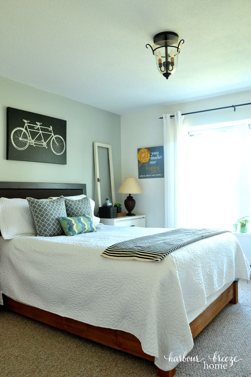 Ways to save money during a room makeover