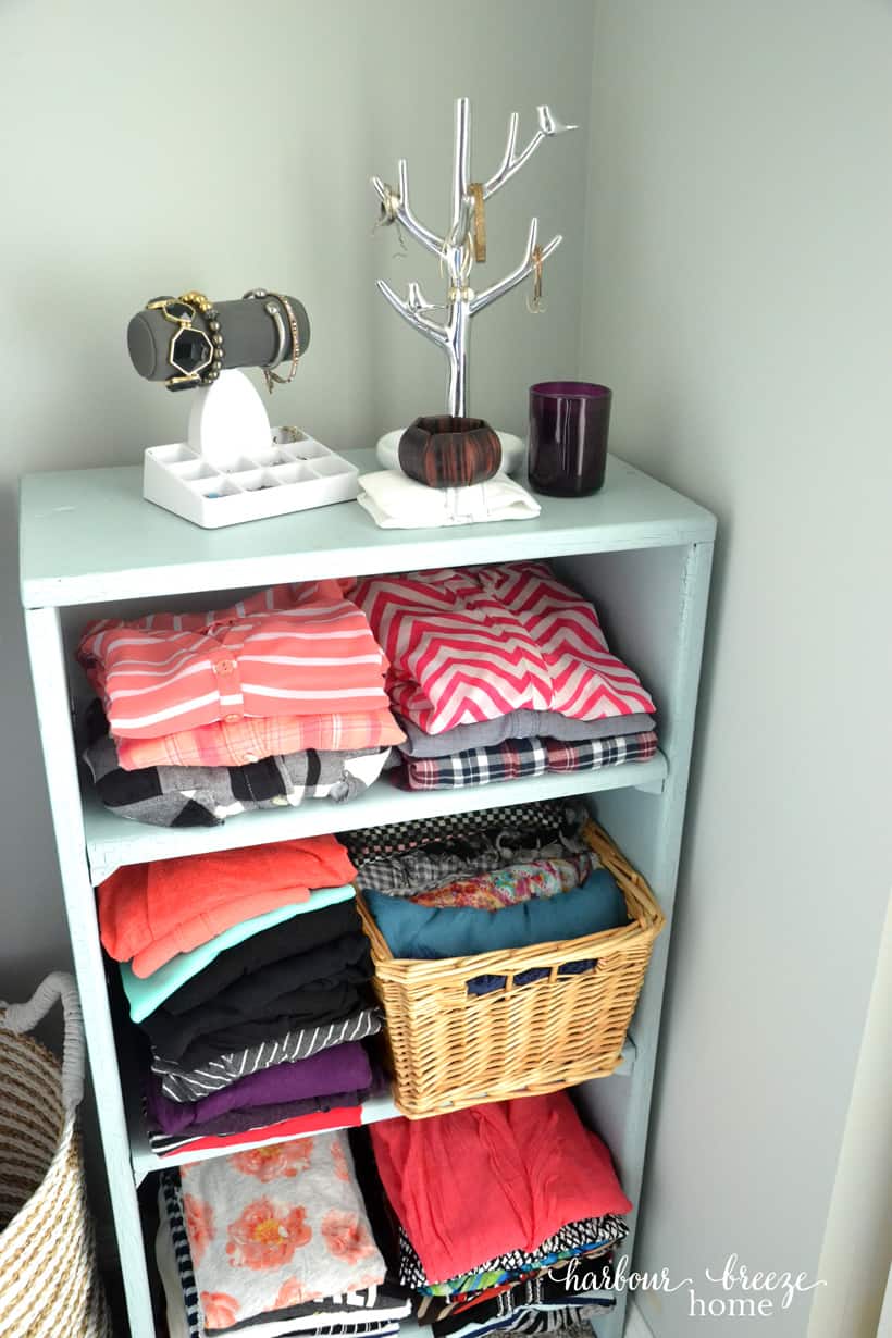 Ways to save money during a room makeover
