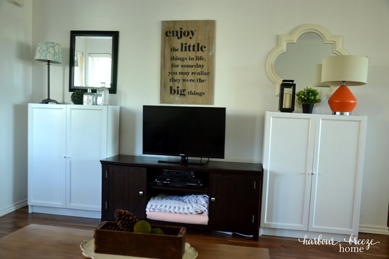 Adding Moulding to Ikea Billy Bookcase