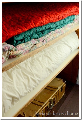 blanket storage