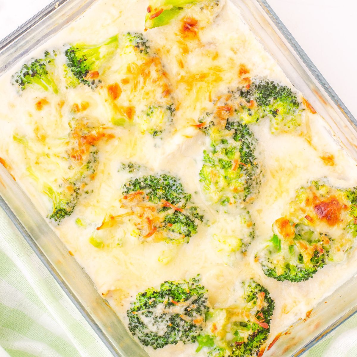Cheesy Broccoli Chicken Alfredo Bake