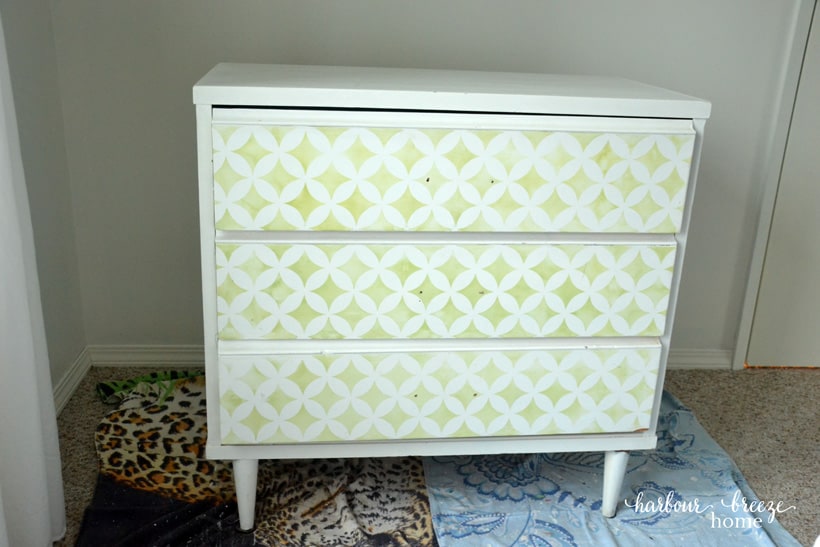 Cheater's Guide to Painting a Dresser Quick