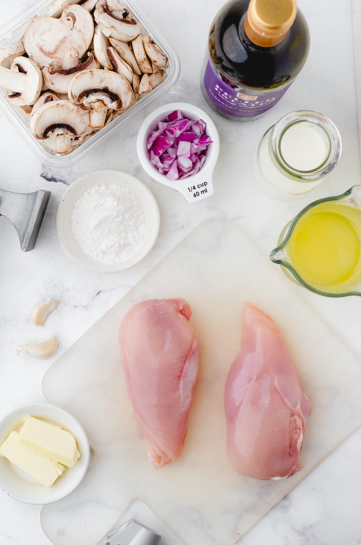 Chicken Marsala in Wine – A Rich, Flavorful Stovetop Dinner