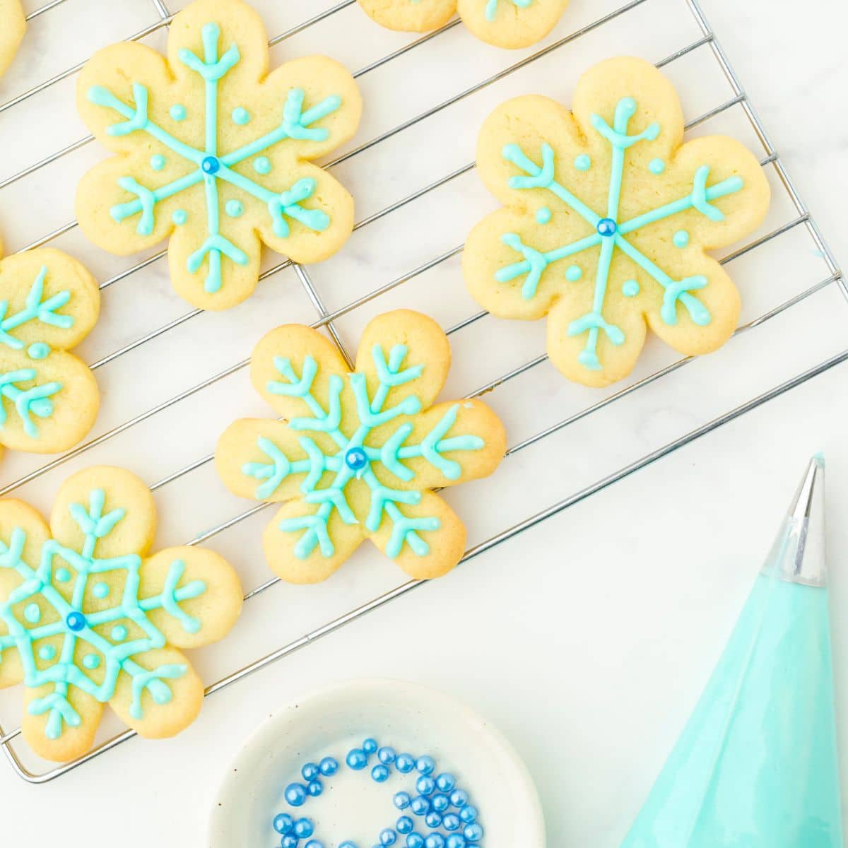 Bake, Gift & Cherish: Family Christmas Cookie Traditions