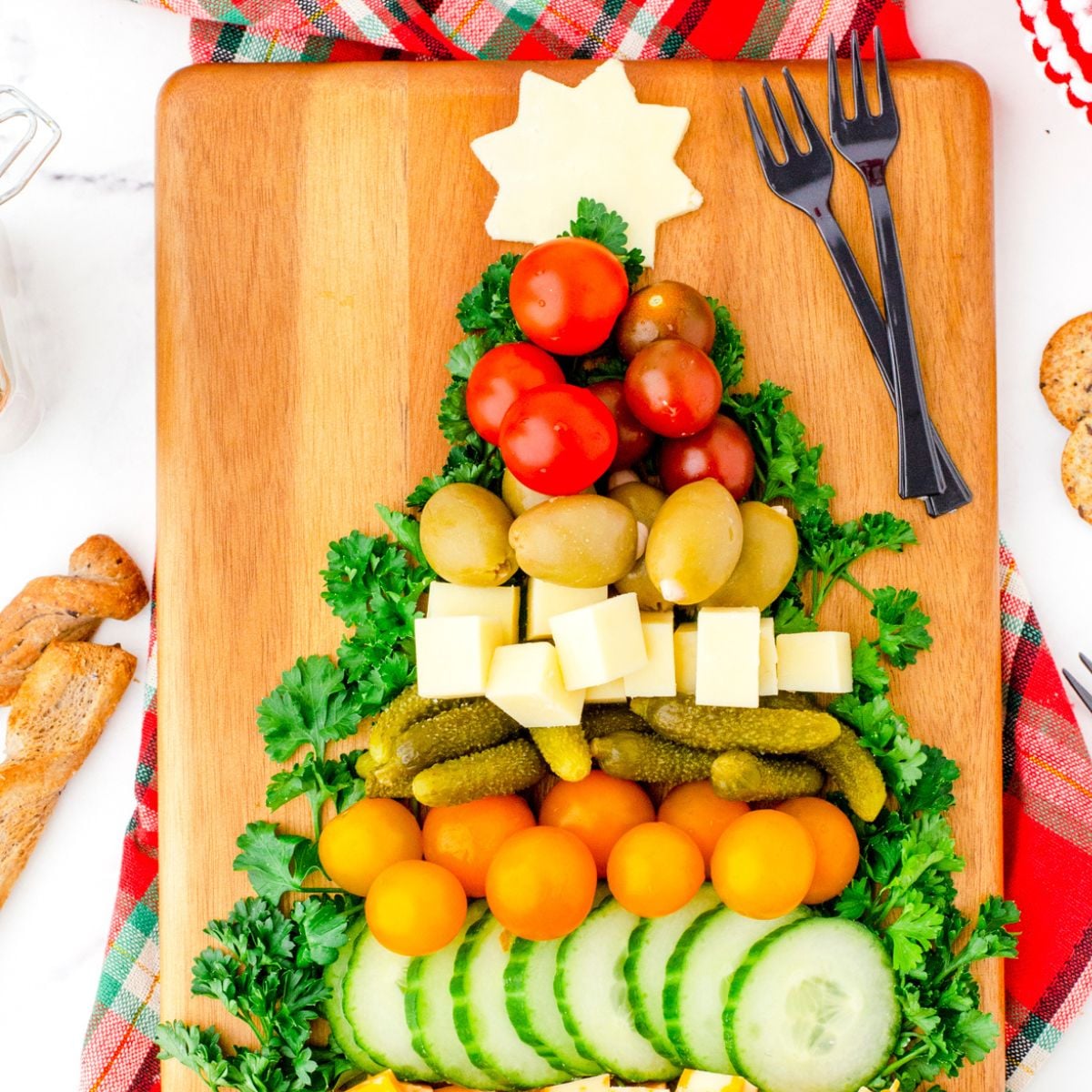 Simple Holiday Meat and Cheese Platter