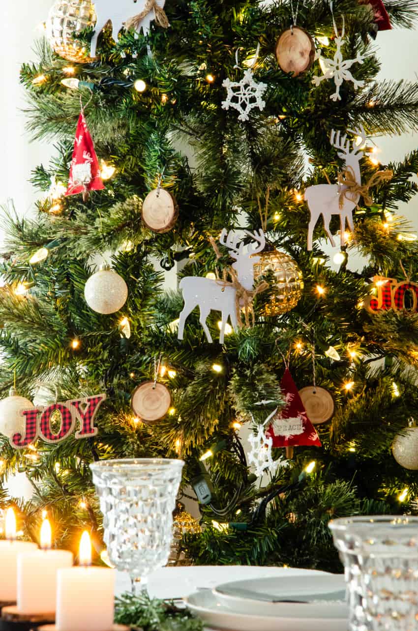 Simply Cozy Christmas Tree Decorating Ideas