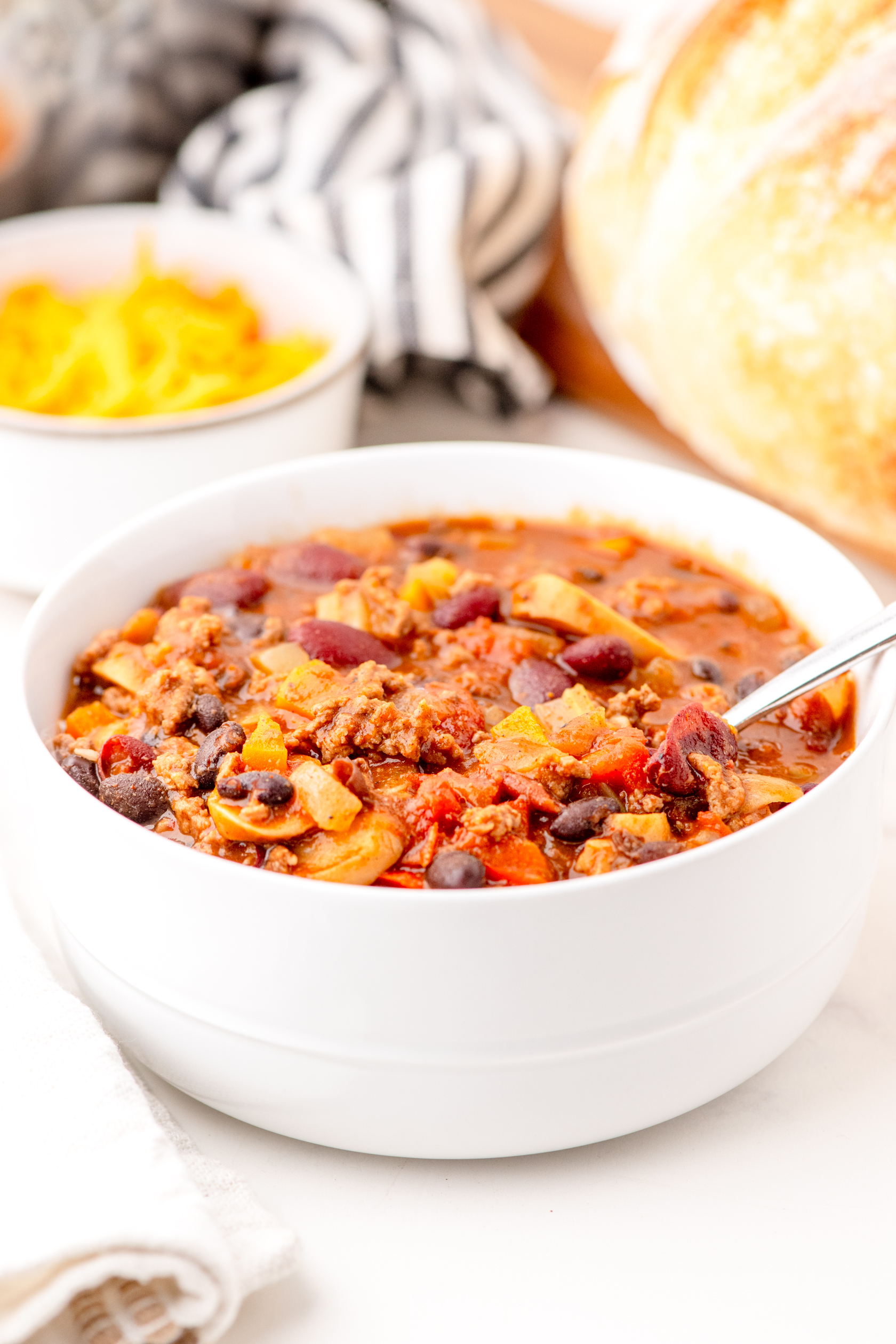 Warm Up with this Classic Chili Recipe with Beans and Ground Beef Recipe