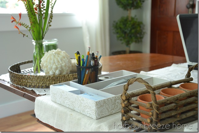 desk top supply storage
