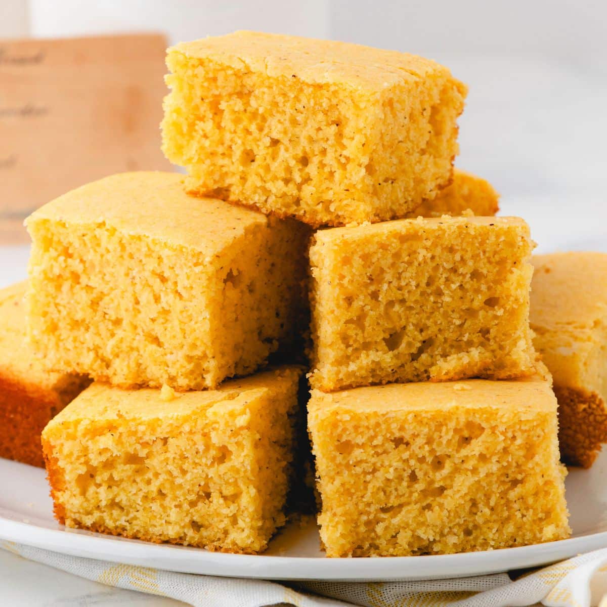 Cornbread Without Buttermilk: Easy 30-Minute Side Dish