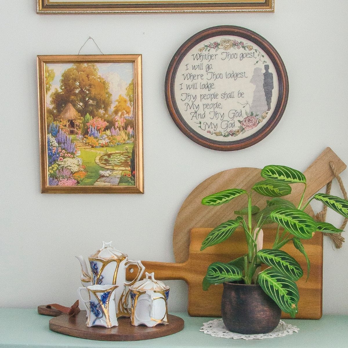 Warm Cottage Style Decor for Winter Comfort