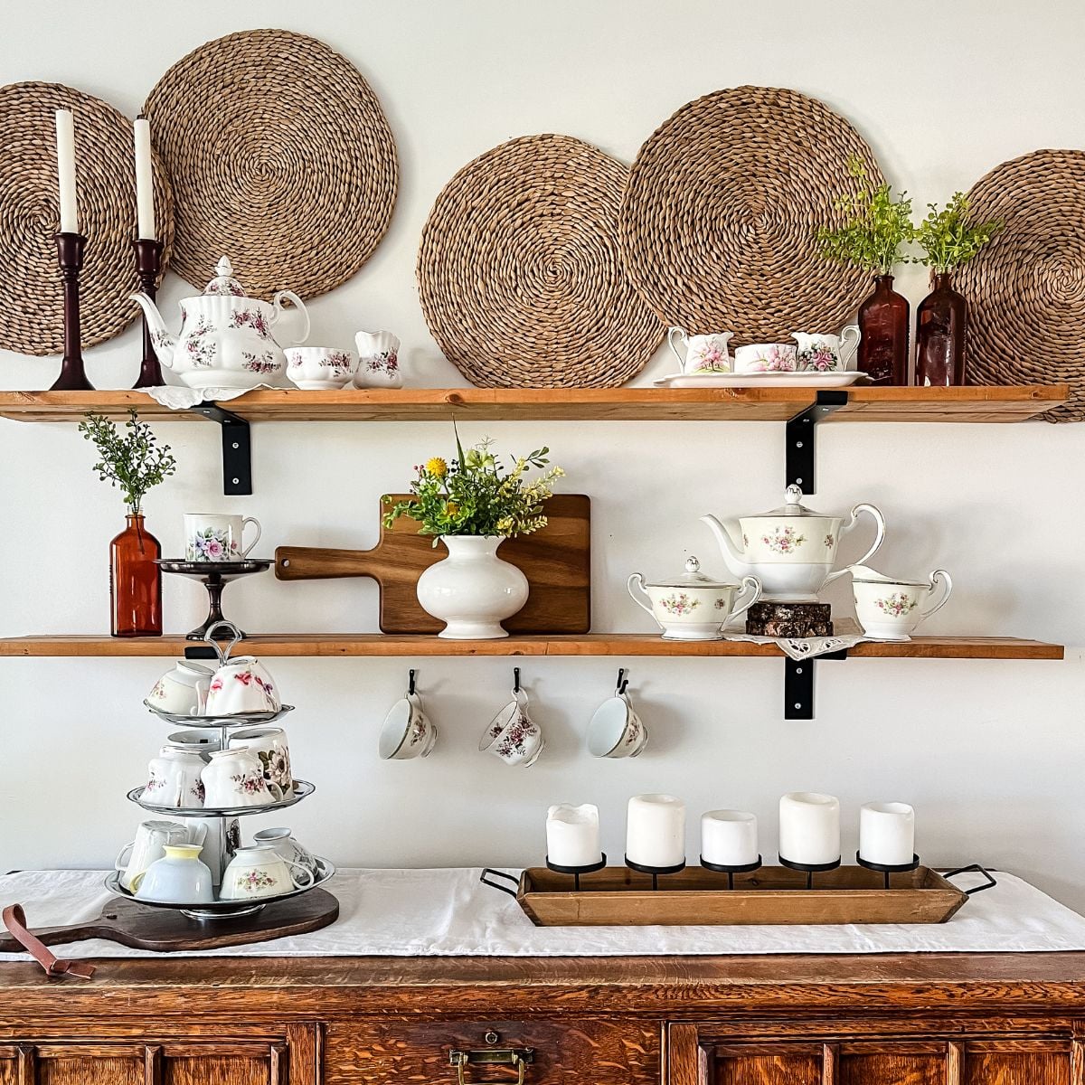 Simple English Home Styling Concepts for the Living and Dining Areas