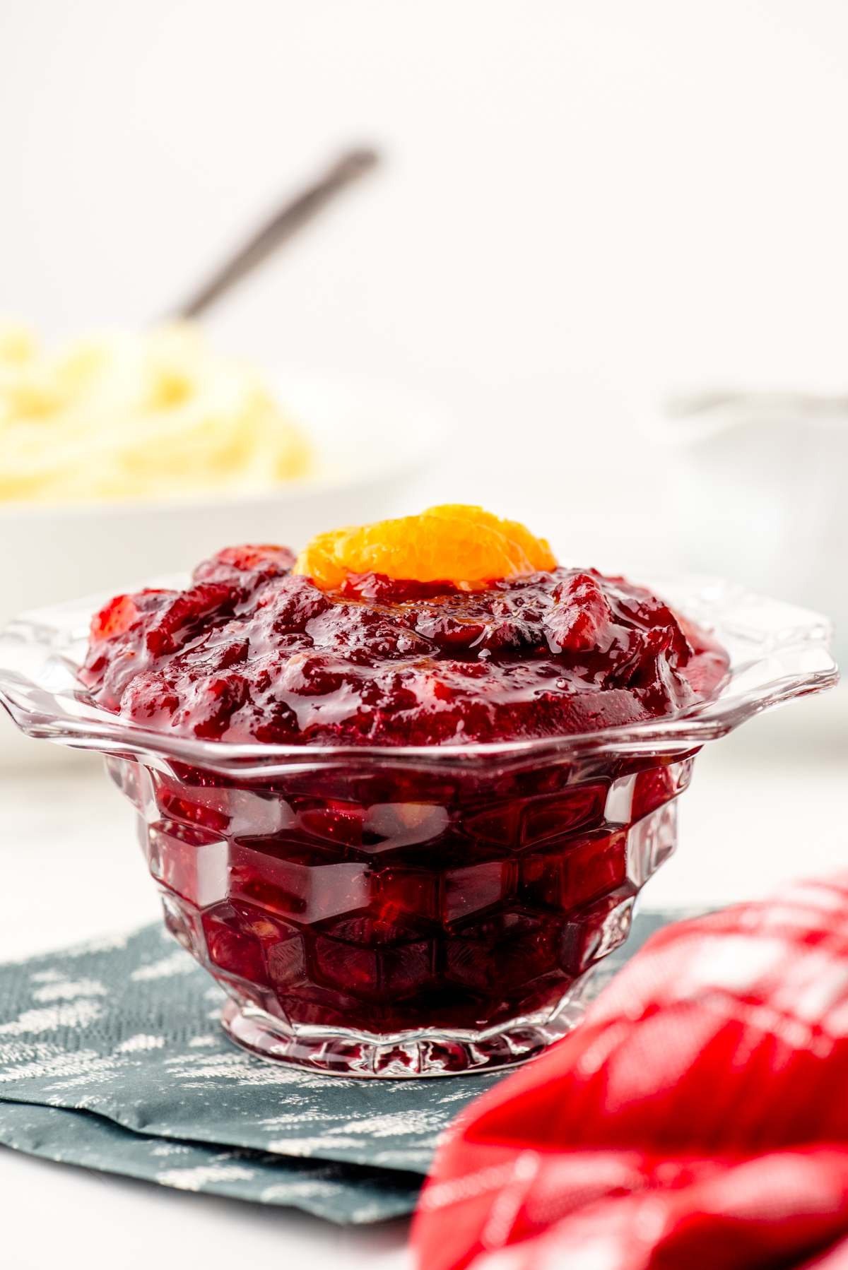 Cranberry Sauce with Mandarin Oranges (Easy 4-Ingredient Recipe)