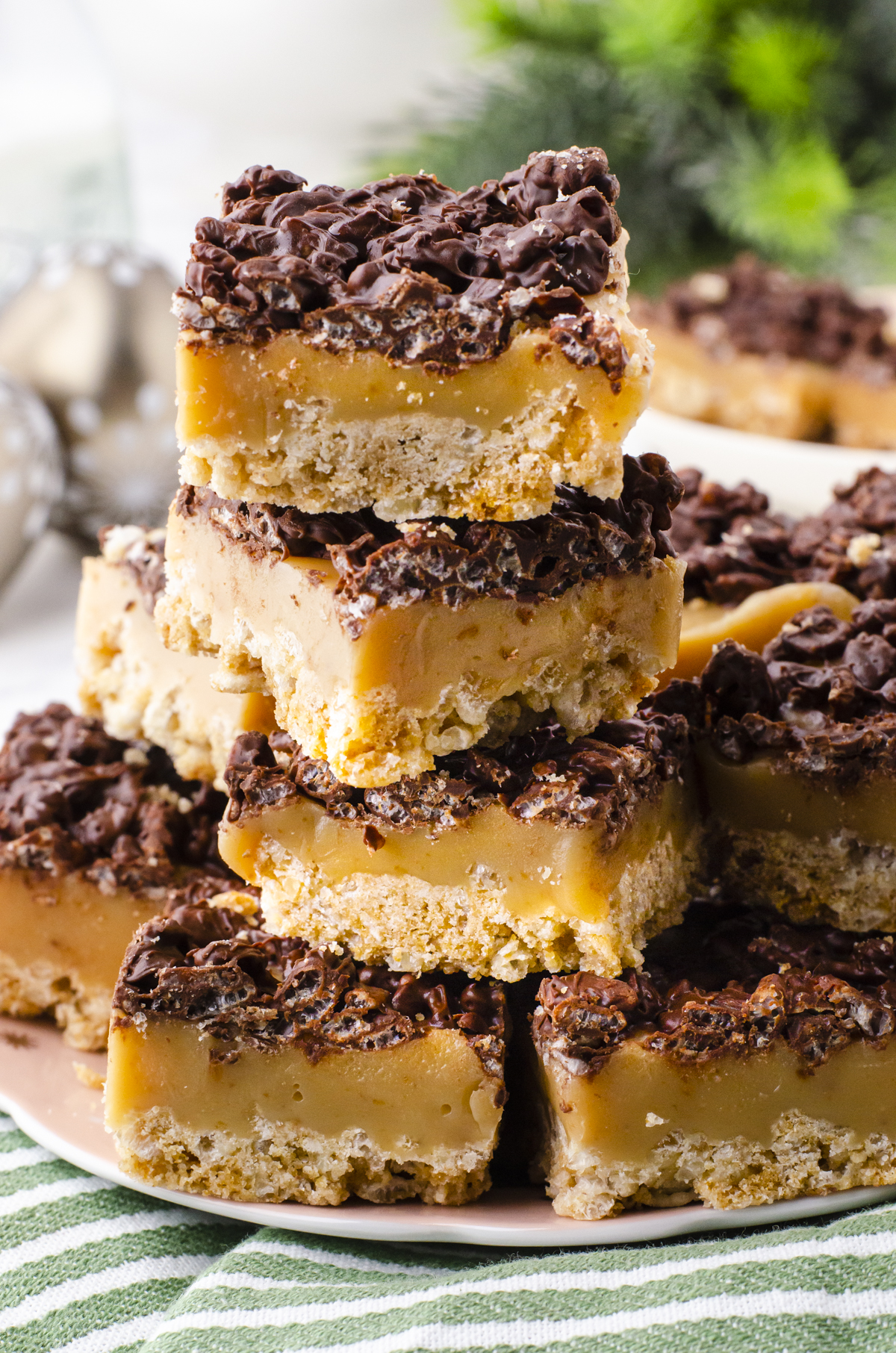 Caramel Chocolate Crispy Rice Bars