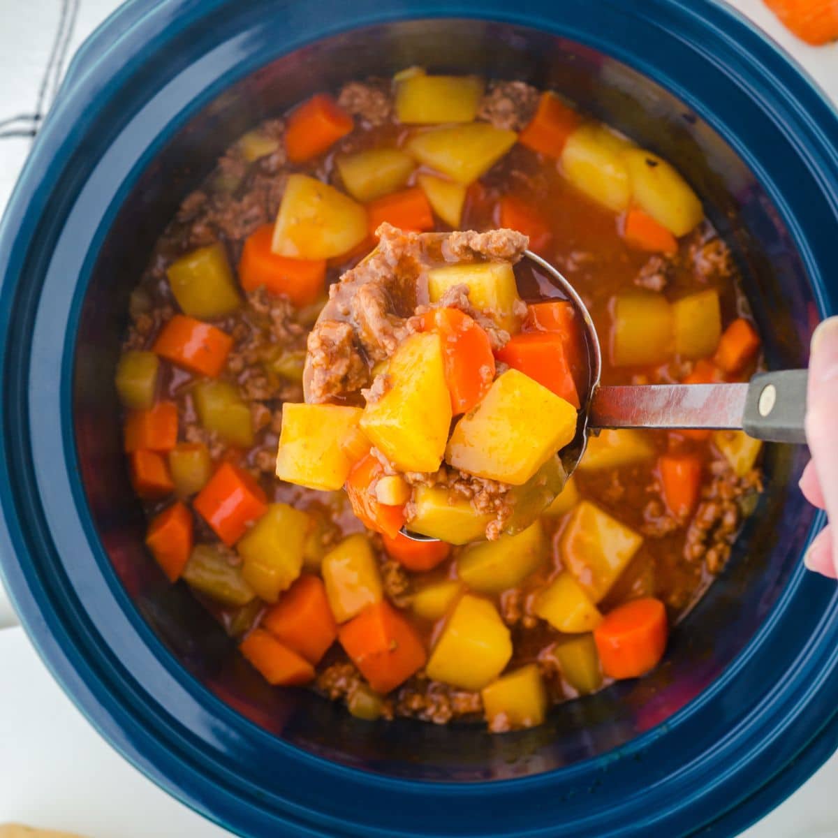 Easy Slow Cooker Hamburger Stew