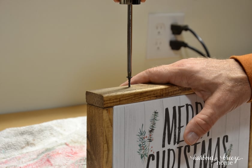 DIY Farmhouse Sign + Free Christmas Printables
