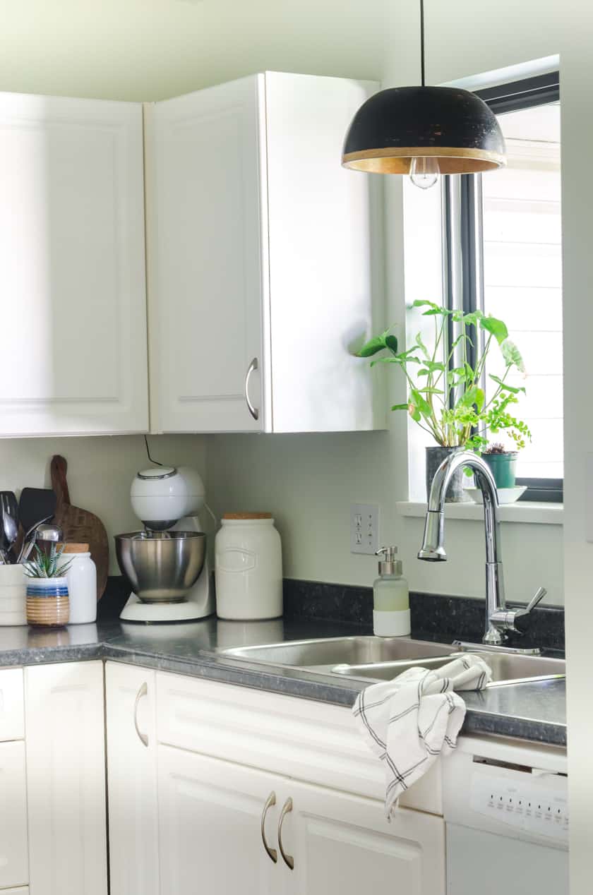 How to Make a DIY Kitchen Pendant Light out of a Bowl