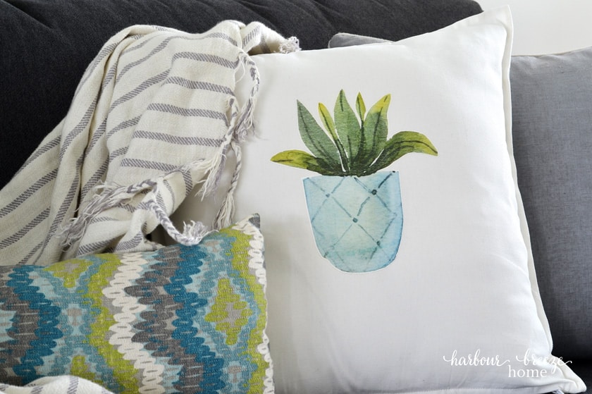 How To Make a DIY Striped Pillow Quick!