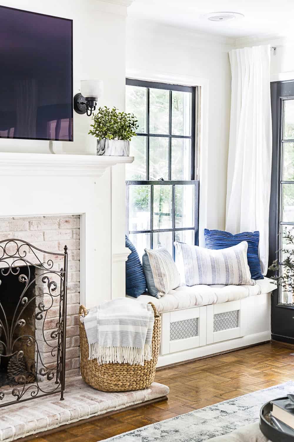 Easy Breezy Weekend Reads
