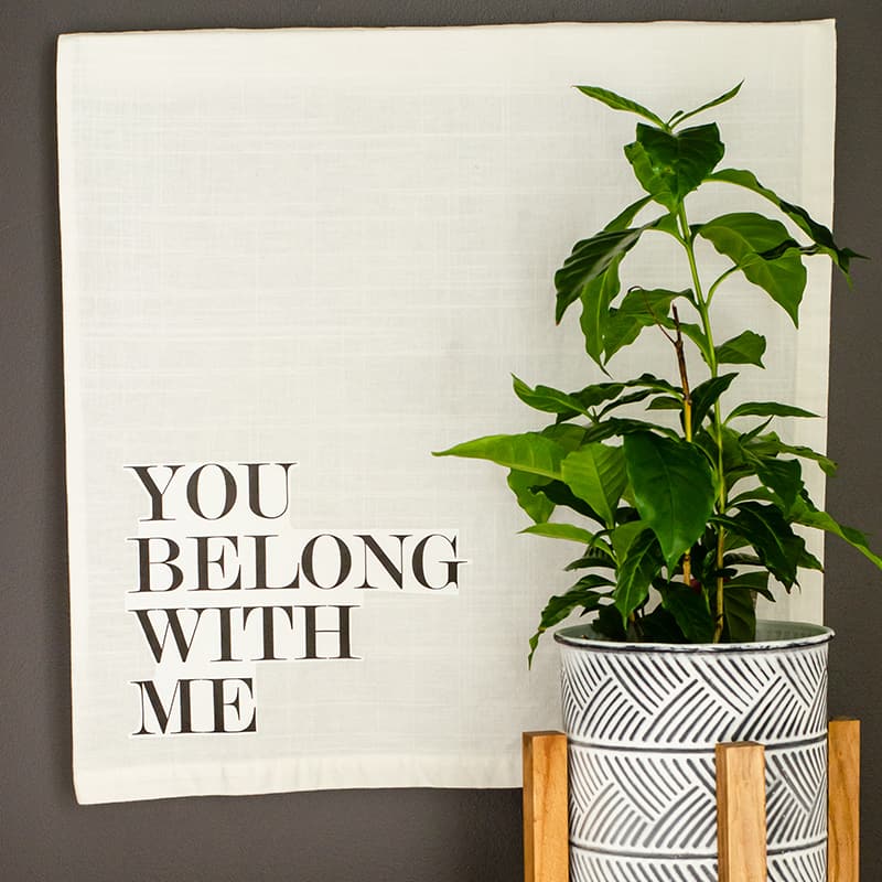 Simple Fabric Farmhouse Sign Craft
