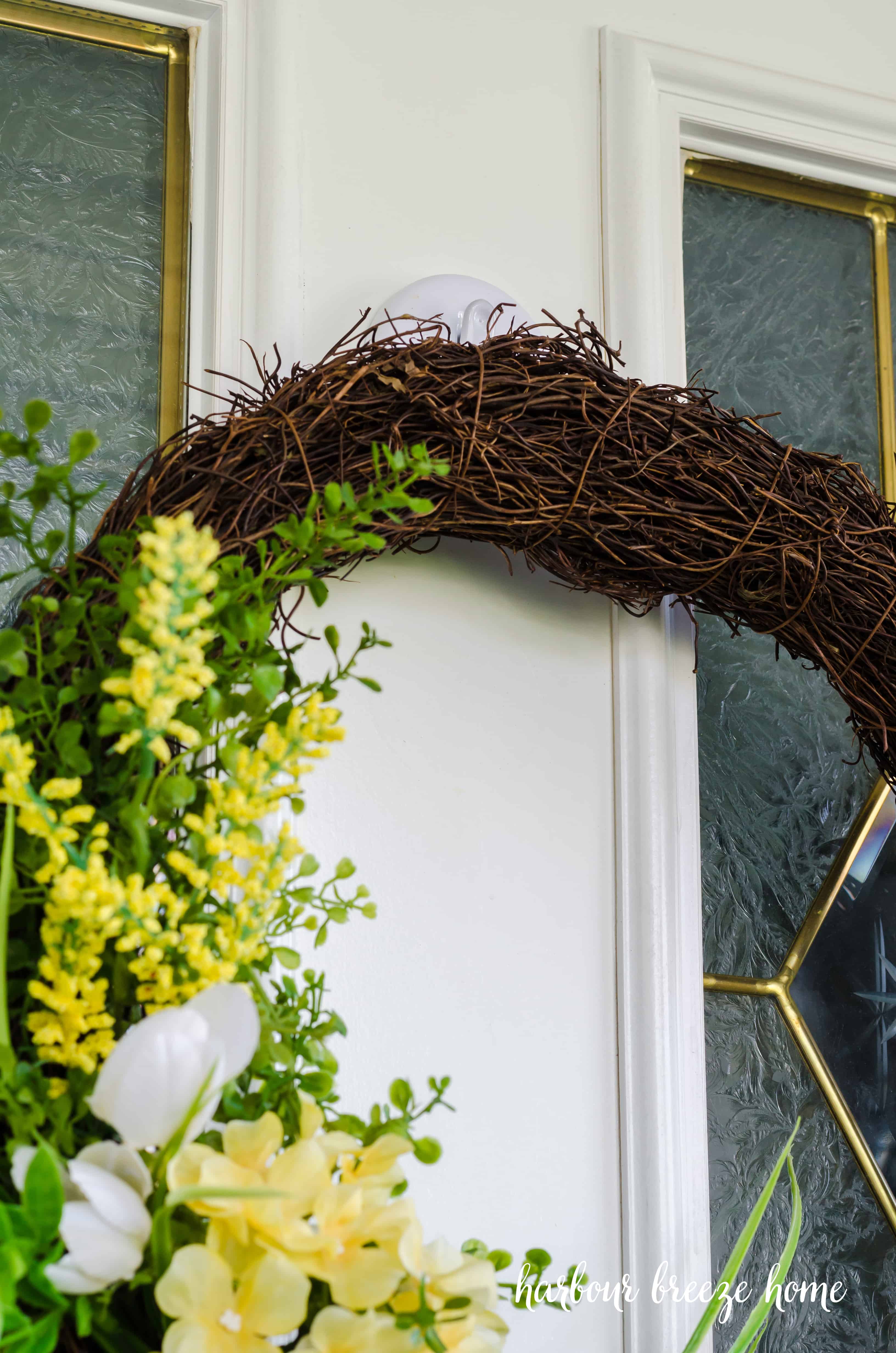Perk Up Your Small Entryway with these Simple Front Porch Decor Ideas