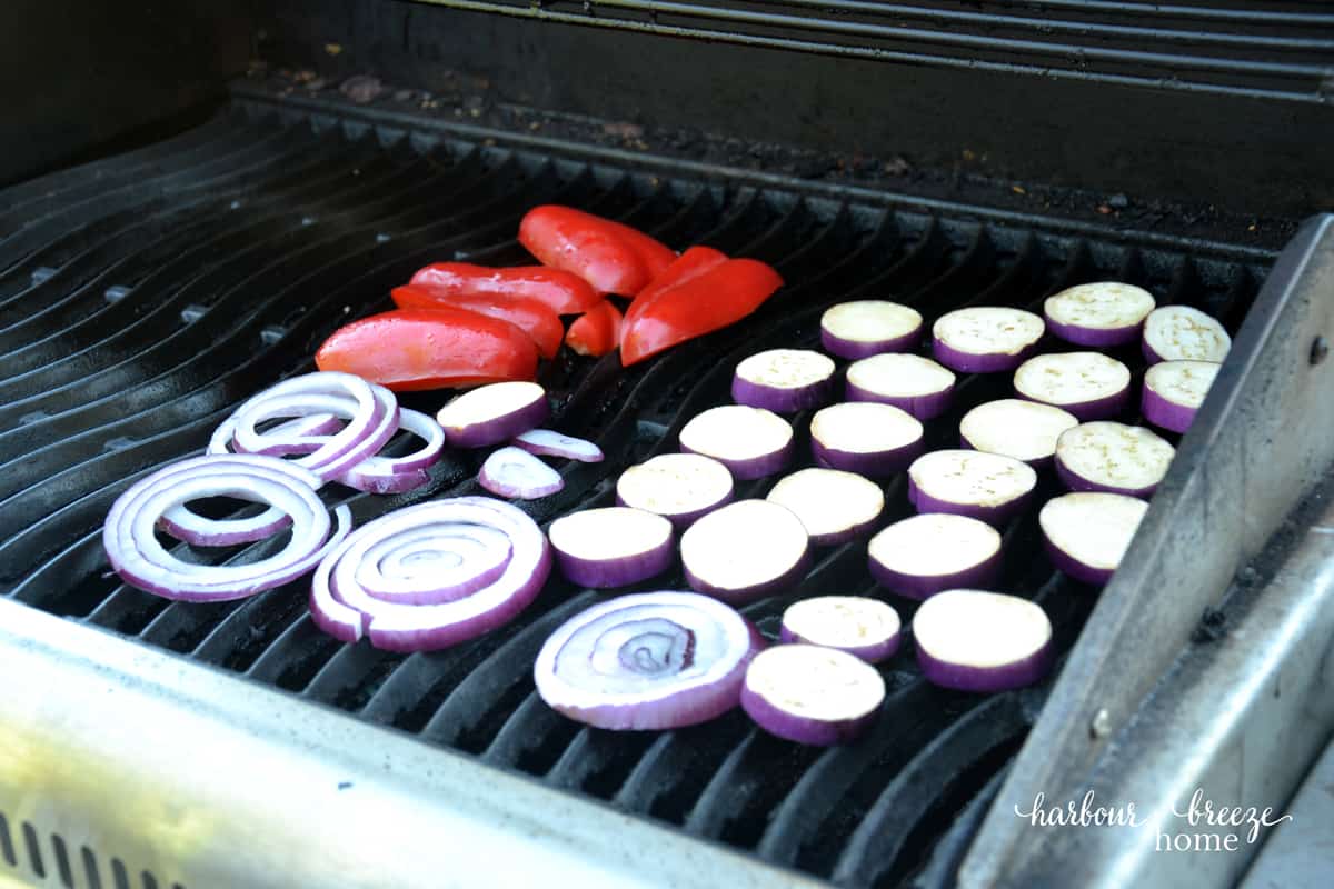 Grilled Veggie & Hummus Wraps