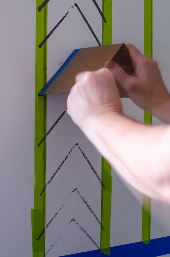 Create an Accent Wall with this Easy DIY Hand Stamped Herringbone Wallpaper
