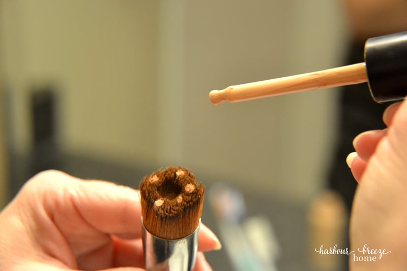 Youniques Liquid Touch Foundation