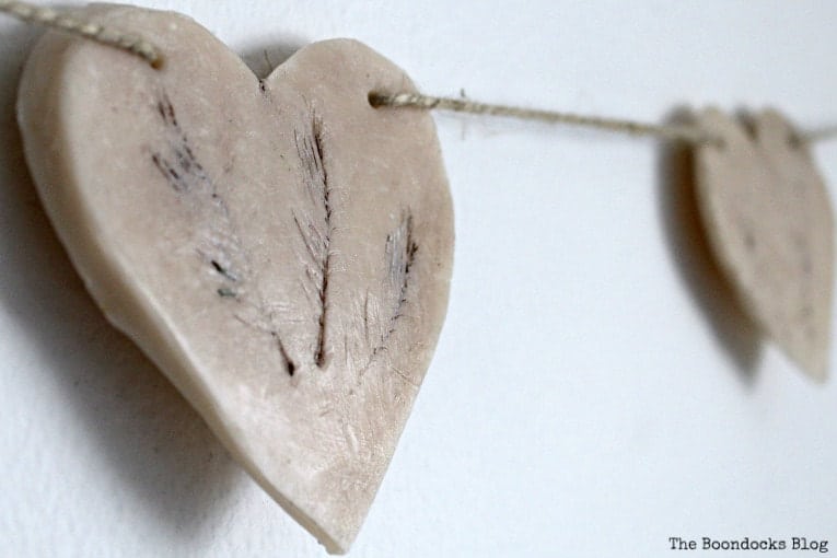 homestyle gathering 3 rustic clay heart garland