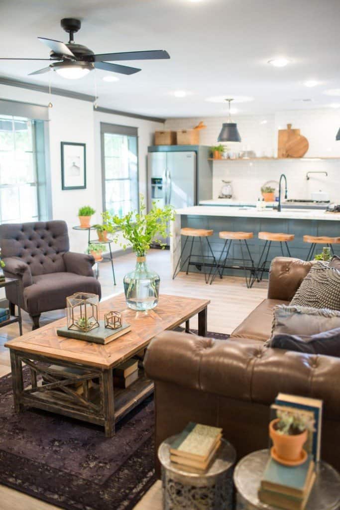 How to add farmhouse style to white rooms