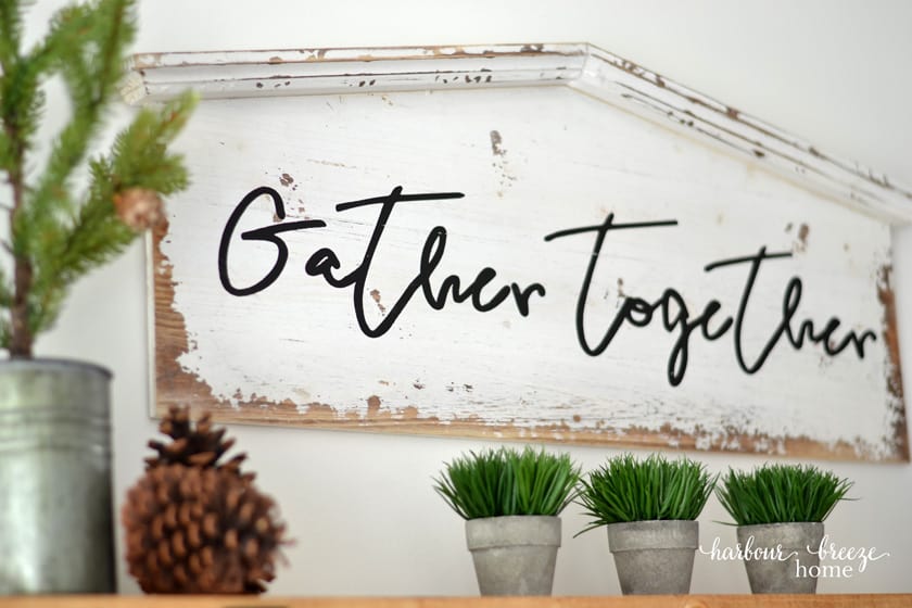 How to Choose Farmhouse Decor for Your Dining Room