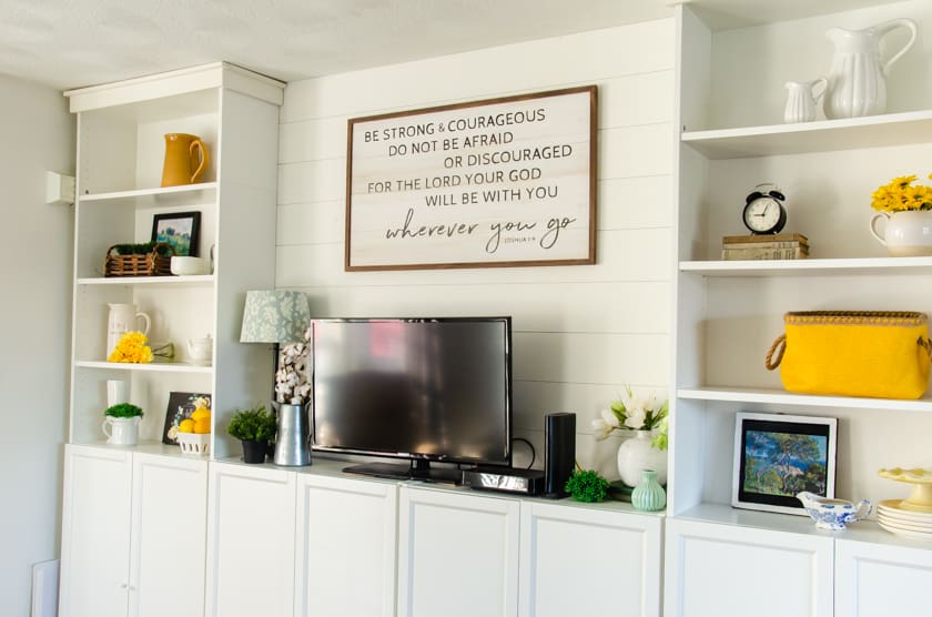 Secrets for How to Decorate Shelves Like a Pro
