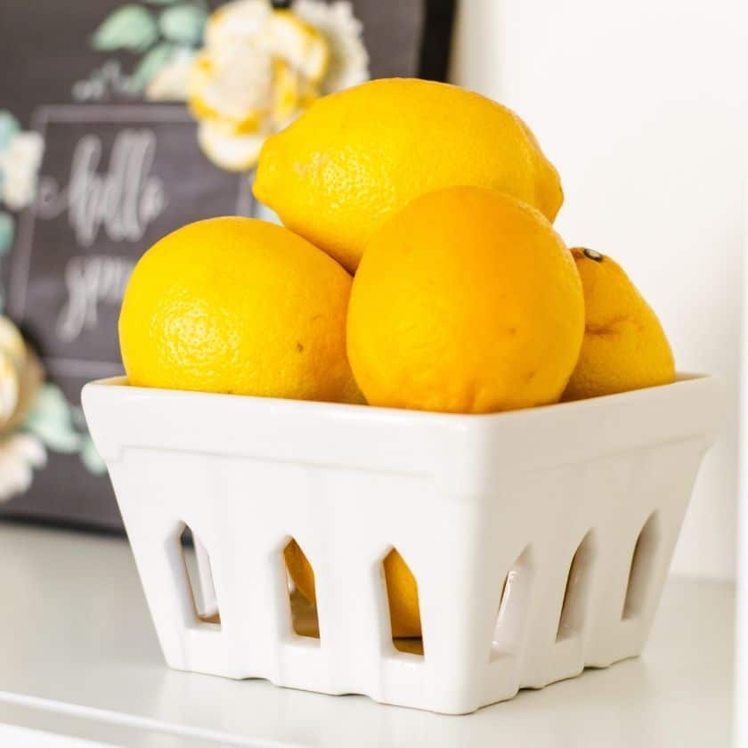 How to Decorate Shelves Like a Pro: Simple Tips