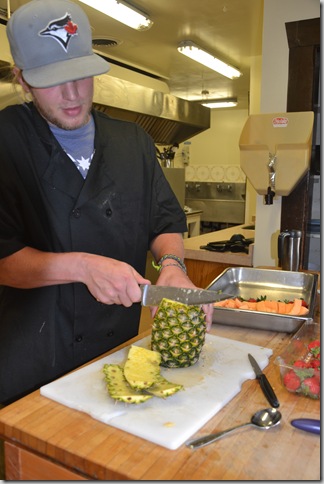 making fruit platter