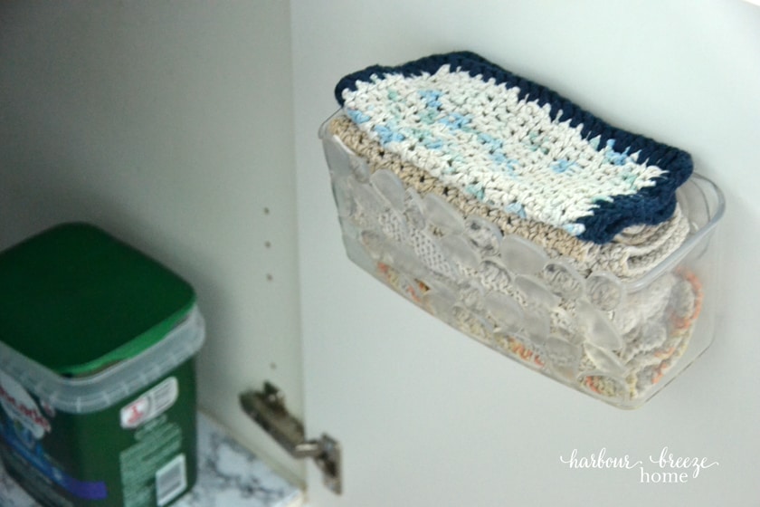 How to Organize Cupboards in a Small Kitchen