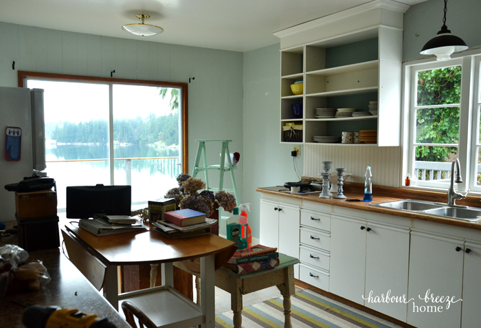 Organizing Your Kitchen During a Move