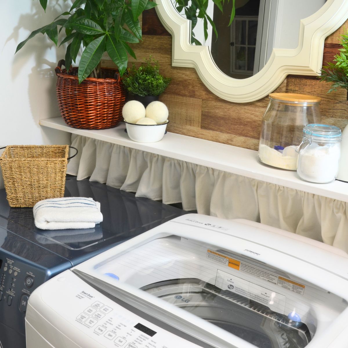 Homemakers' Guide to Laundry Stain Removal Tips