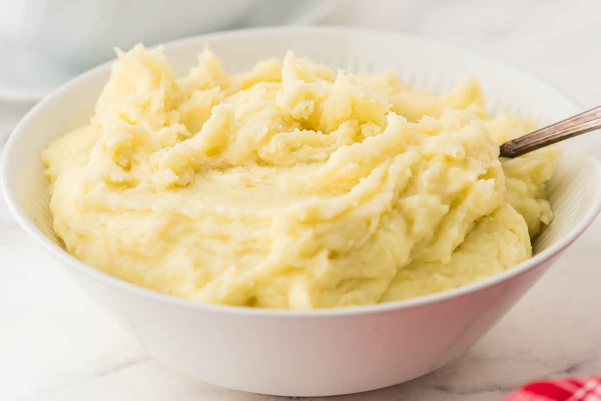 Cottage Cheese Mashed Potatoes (Creamy, Whipped & Protein-Packed)