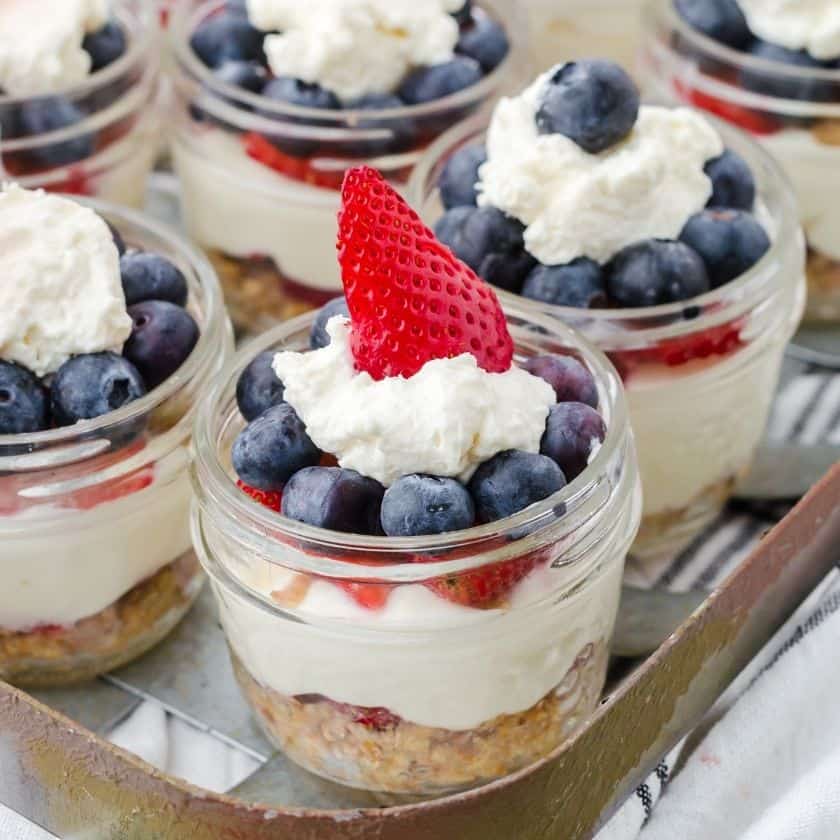 Easy No Bake Cheesecake in a Mason Jar
