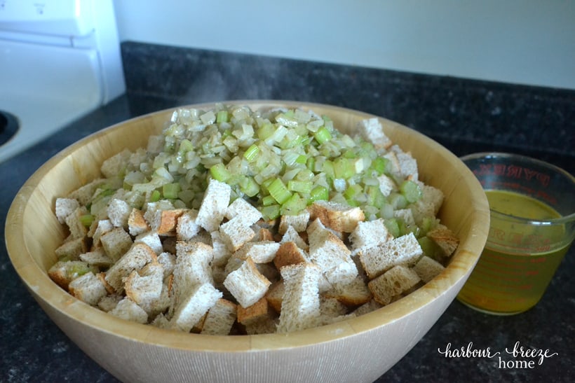 Old Fashioned Stuffing Recipe (Grandma's Homemade Bread Stuffing)