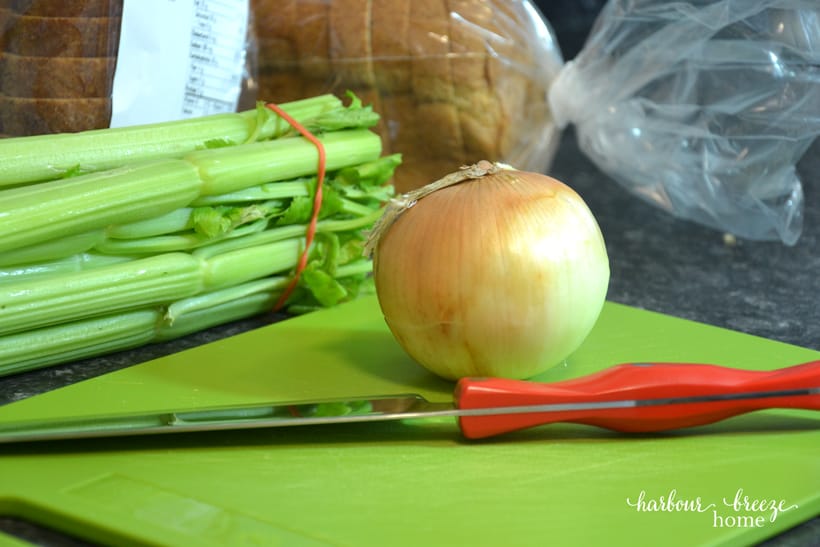 Old Fashioned Stuffing Recipe (Grandma's Homemade Bread Stuffing)