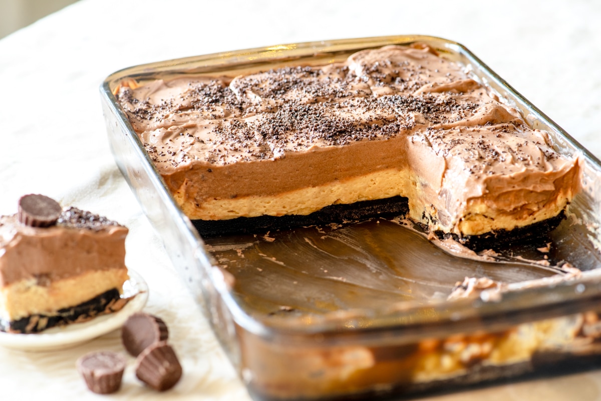 No Bake Peanut Butter Lush Dessert (with Oreo Crust)