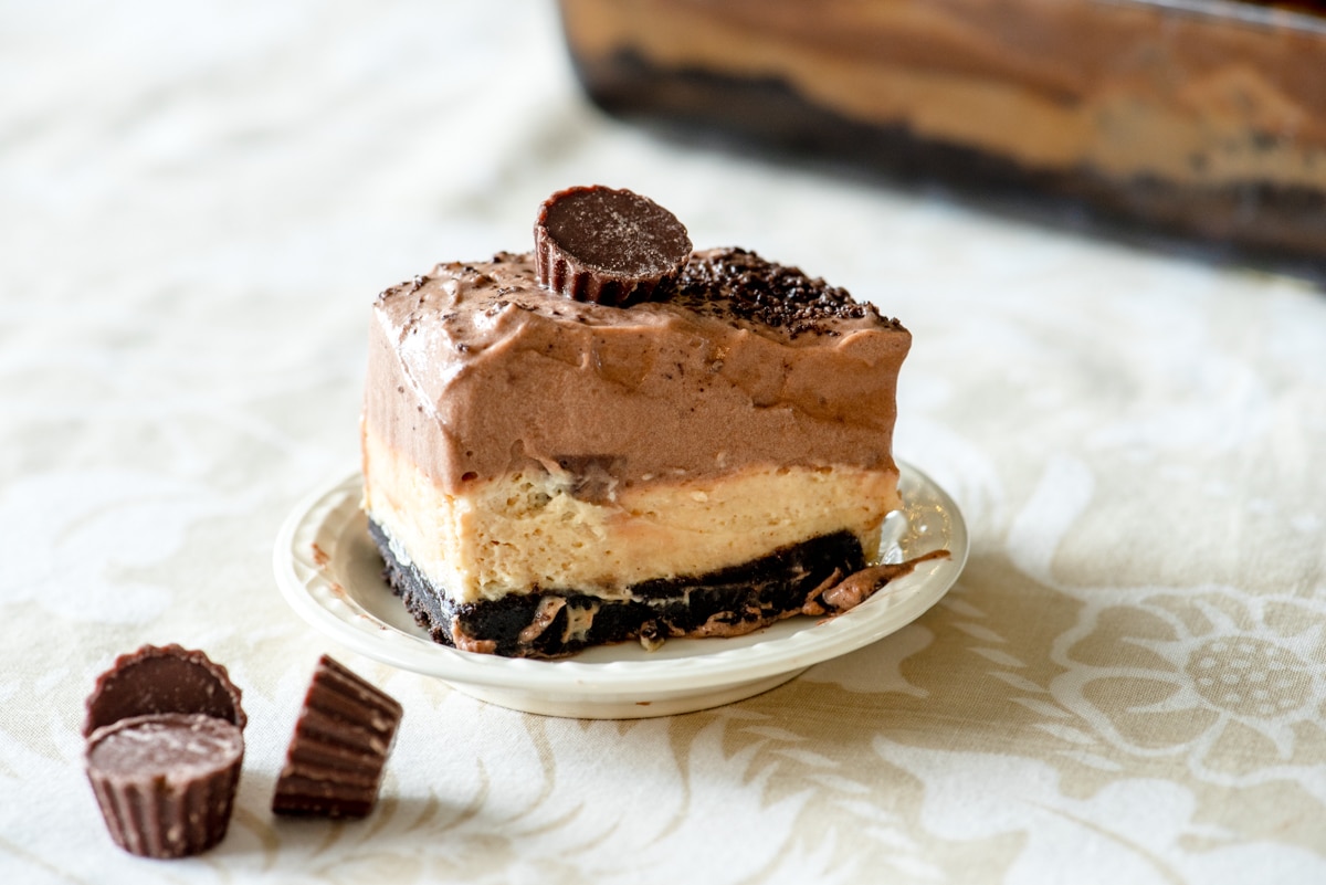 No Bake Peanut Butter Lush Dessert (with Oreo Crust)