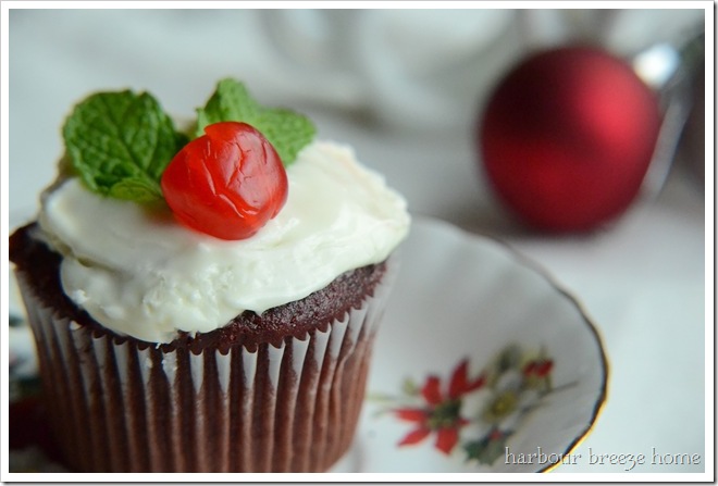 red velvet cupcakes