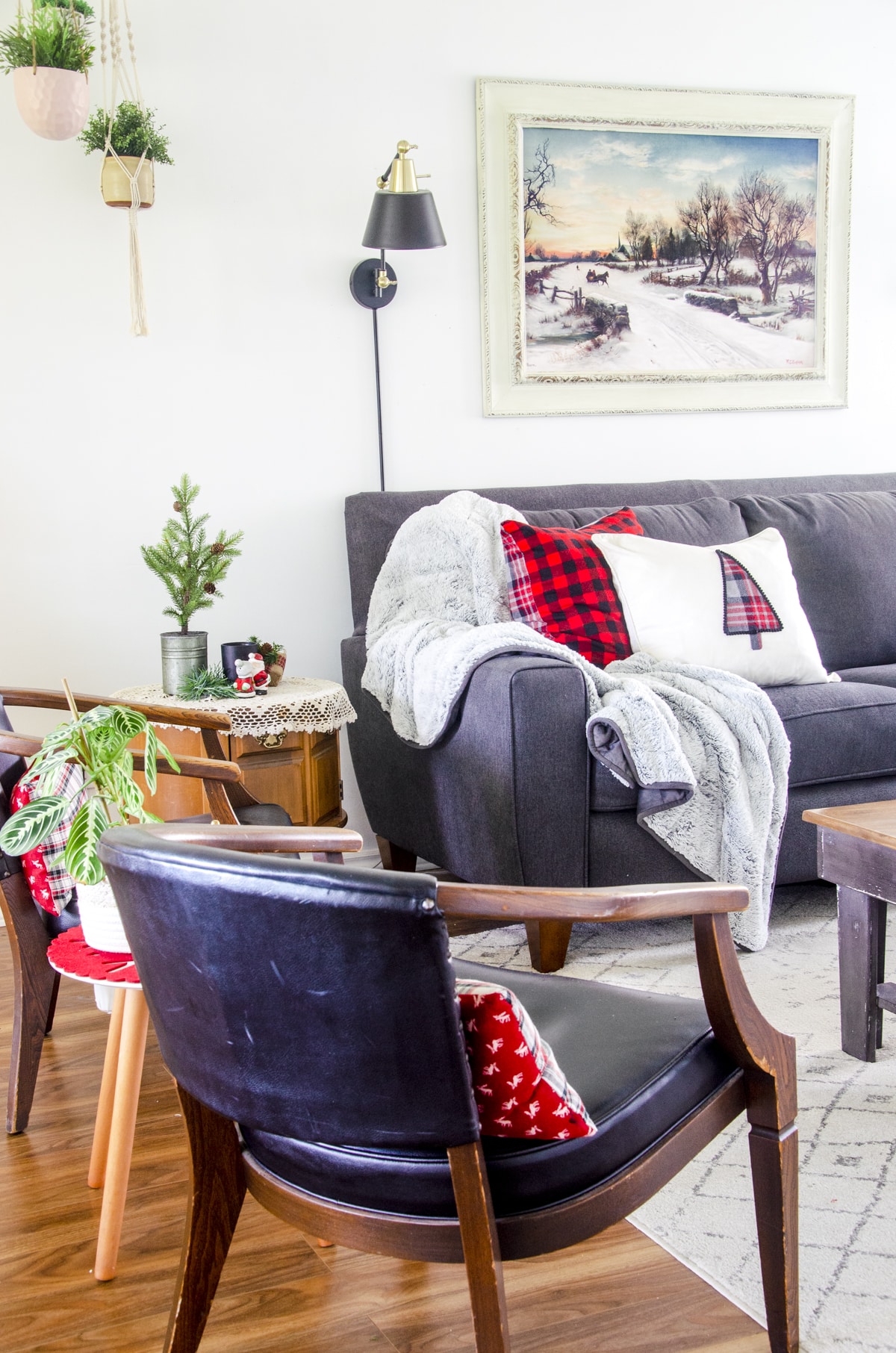 Welcome to our Holiday Home Tour – Christmas Decor