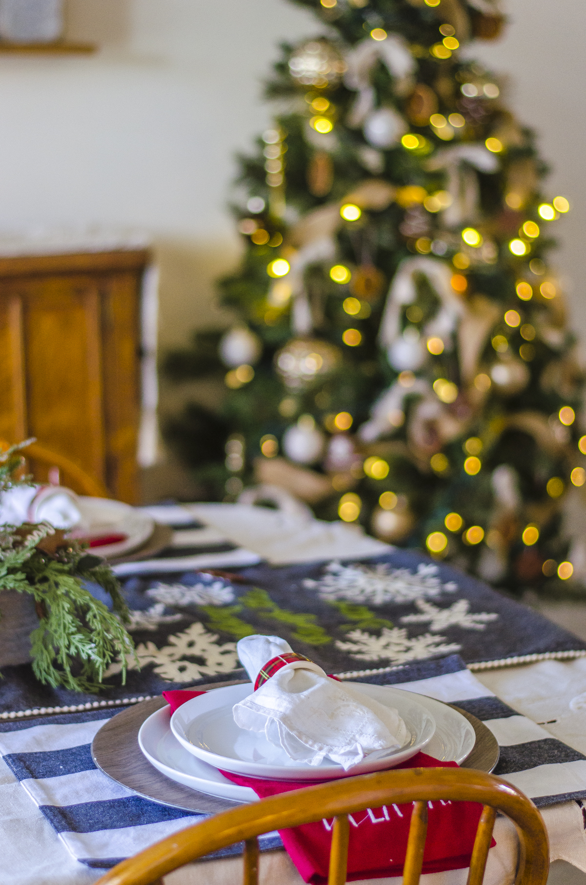 Welcome to our Holiday Home Tour – Christmas Decor