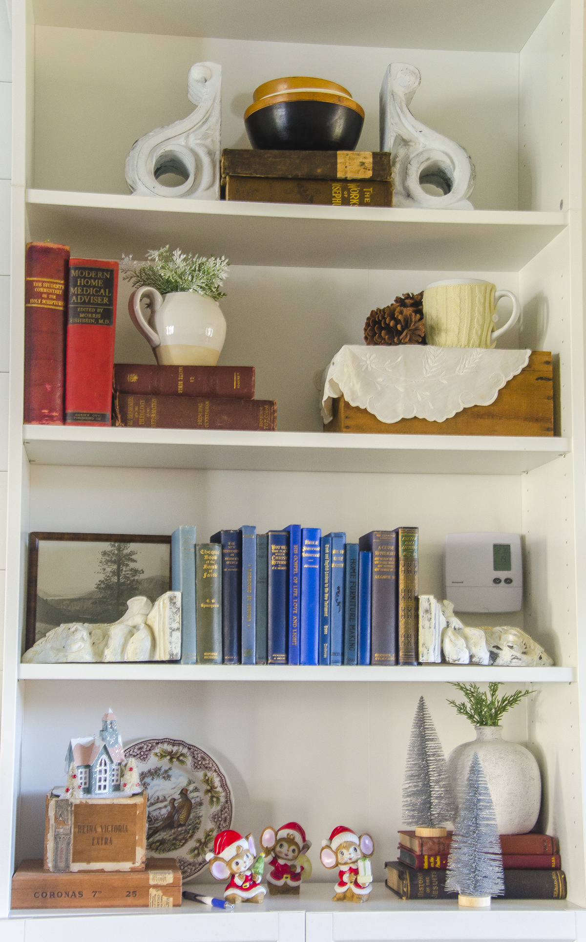Welcome to our Holiday Home Tour – Christmas Decor