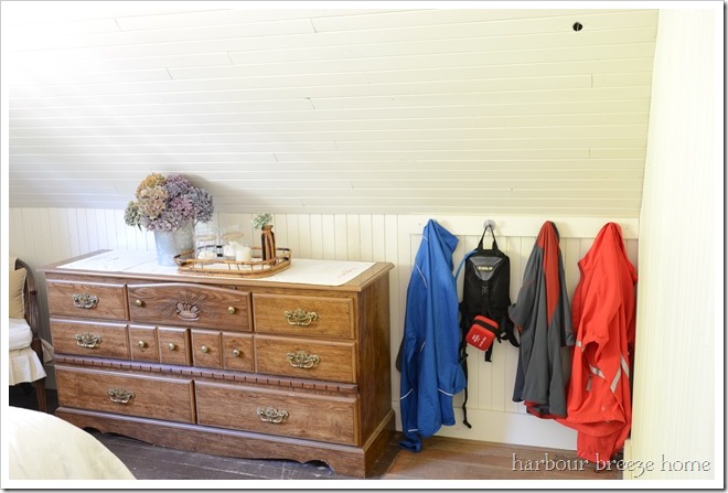 hanging clothes rack
