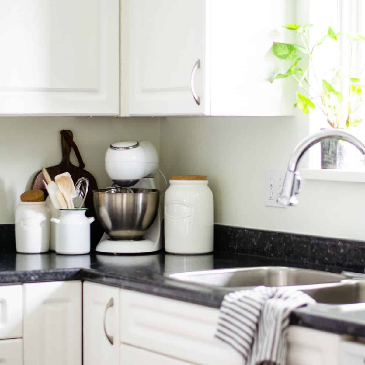 10 Clever Storage Ideas for Small Kitchens