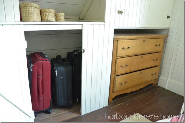 suitcase storage